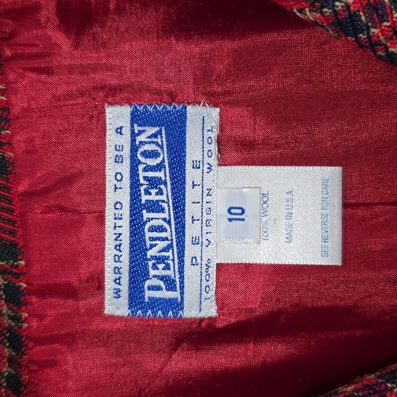 Pendleton 80's Red 100% Wool Tartan Suit Blazer & Pleated Skirt Womens Size 10P - Picture 5 of 15